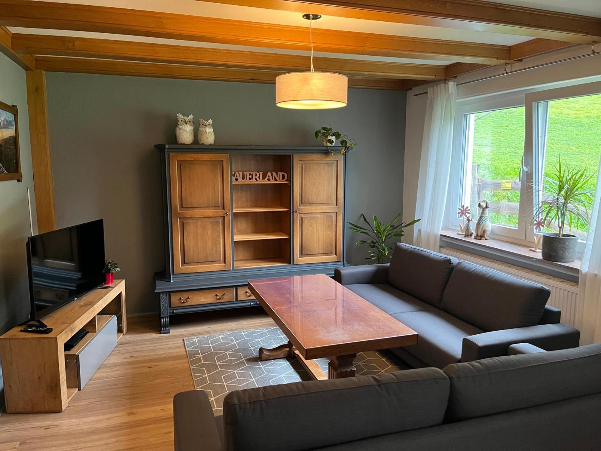 Modernisierte Ferienwohnung Im Schoenen Sauerland Мешеде Екстериор снимка